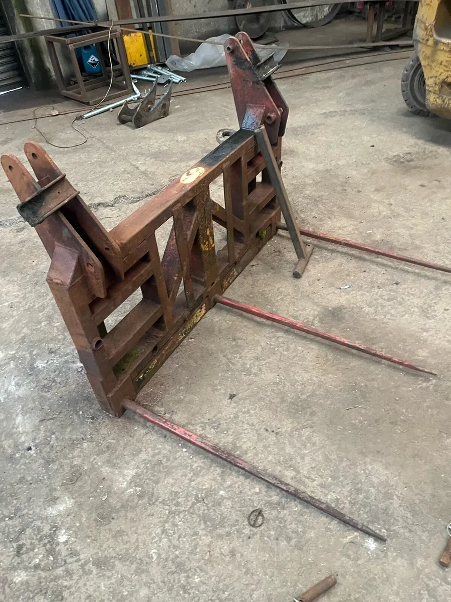 Bale spike pin and cone - Image 2