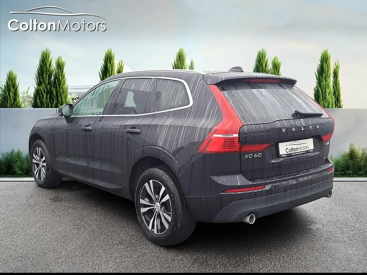 Volvo XC60 Momentum AUTO D4 AWD - Image 3
