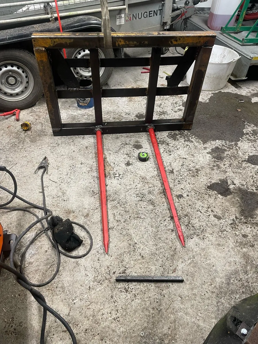 Bale spike - Image 2