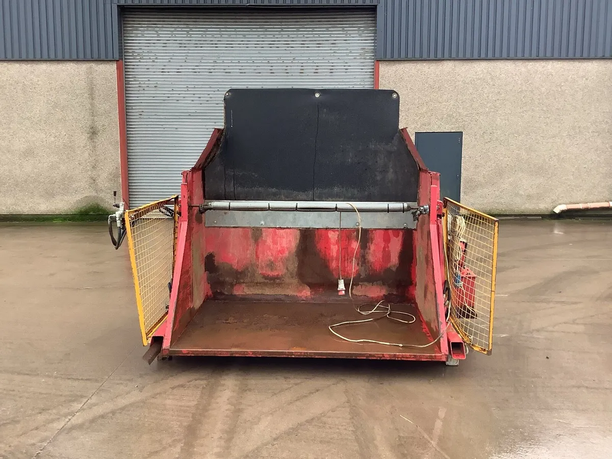 Tong Potatoe Box Tippler - Image 1