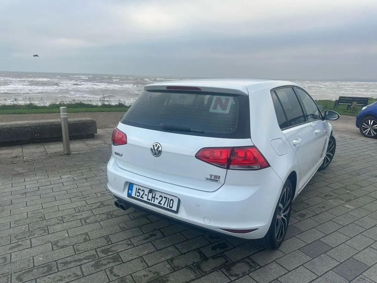Volkswagen Golf Highline 2015 - 1.4L 77k KMS - Image 2