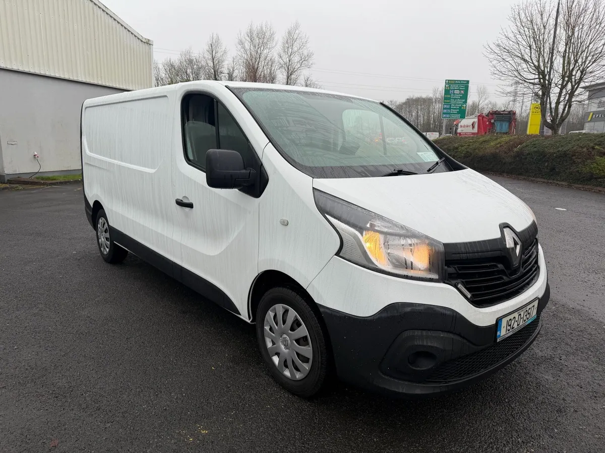 192 Renault Traffic Doe&Taxed 7/26 - Image 3