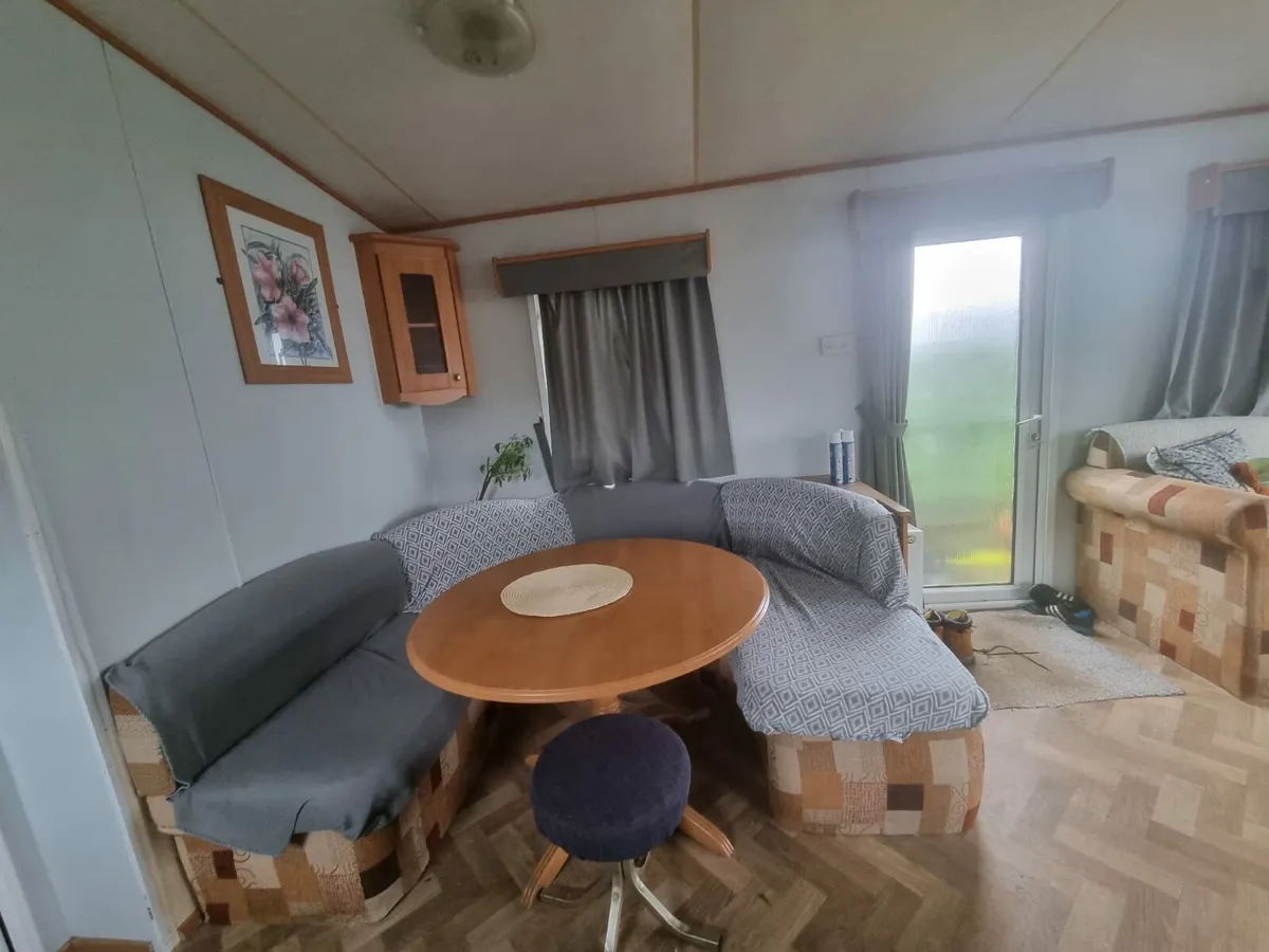 Mobile home - Image 1