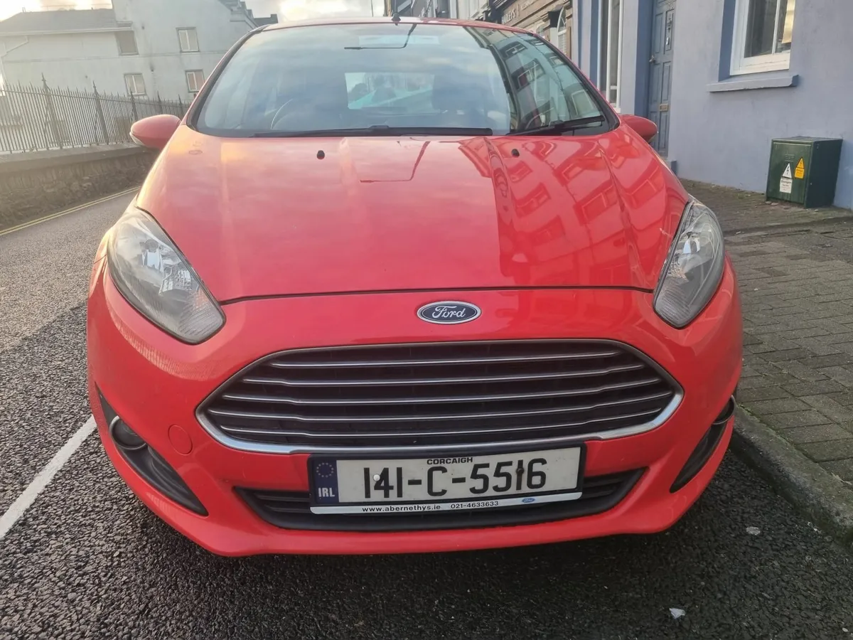 Ford Fiesta 2014 - Image 2