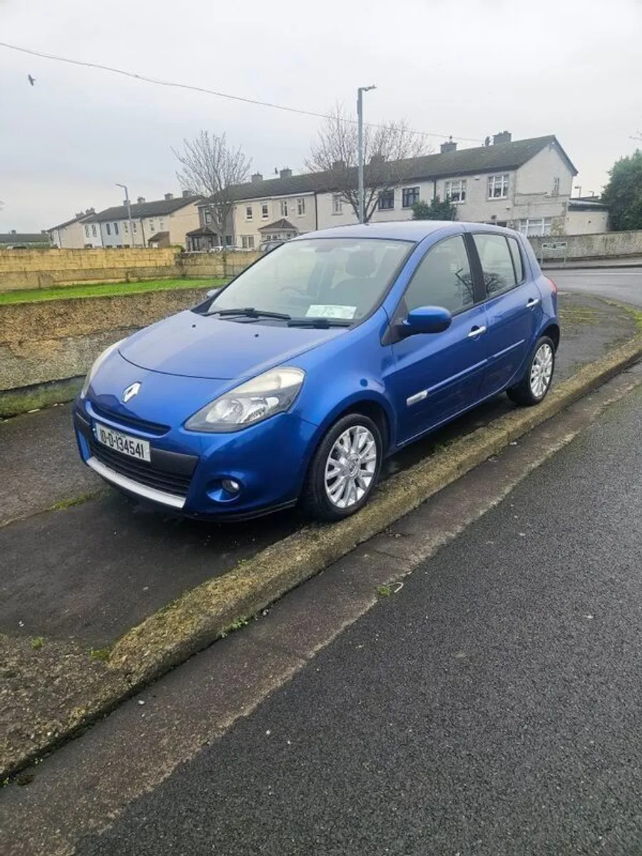 2010 Clio new nct - Image 1