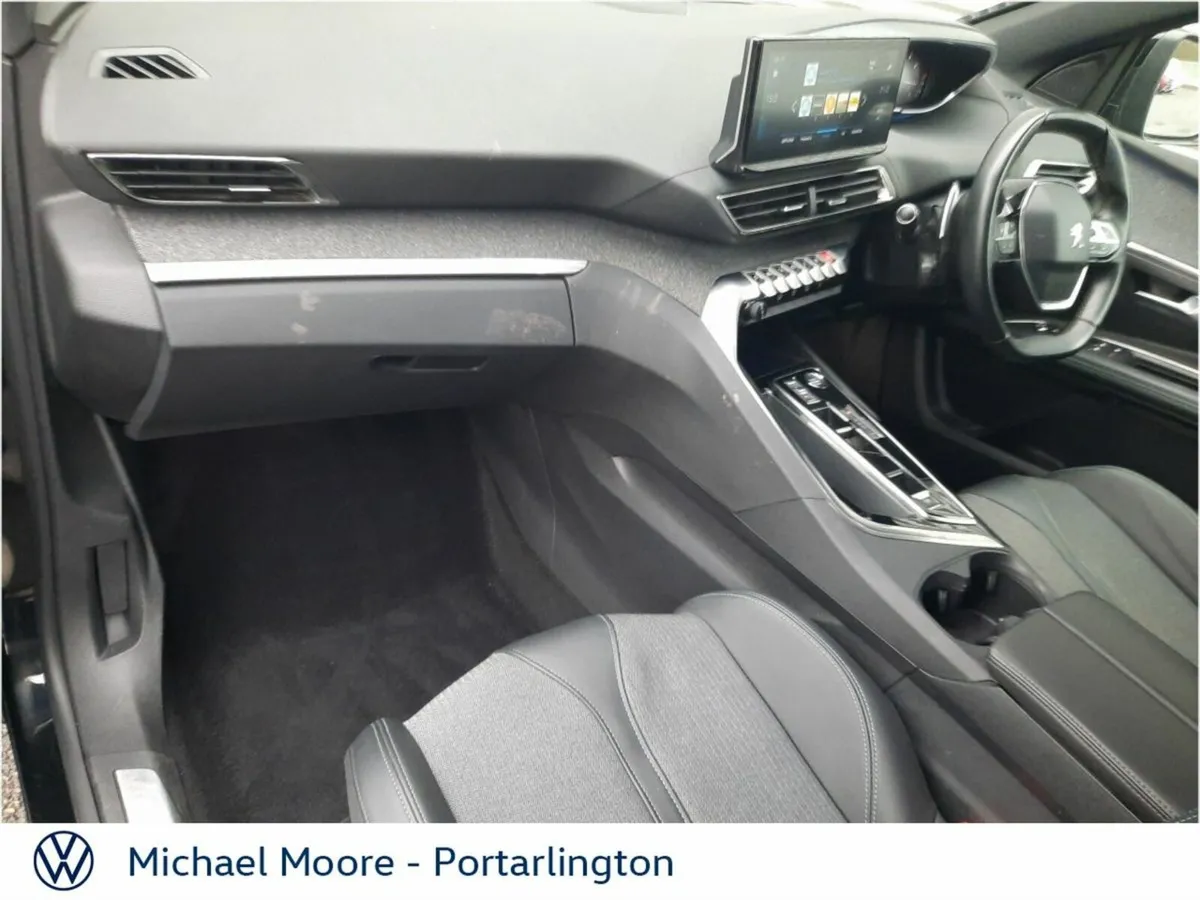 Peugeot 5008 1.5 BlueHDi 130bhp Allure Auto - Image 4