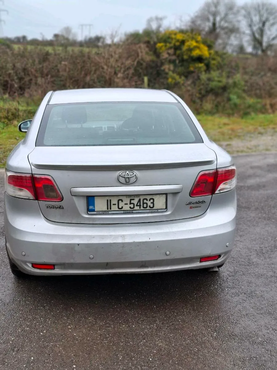 Toyota Avensis 2011 - Image 3