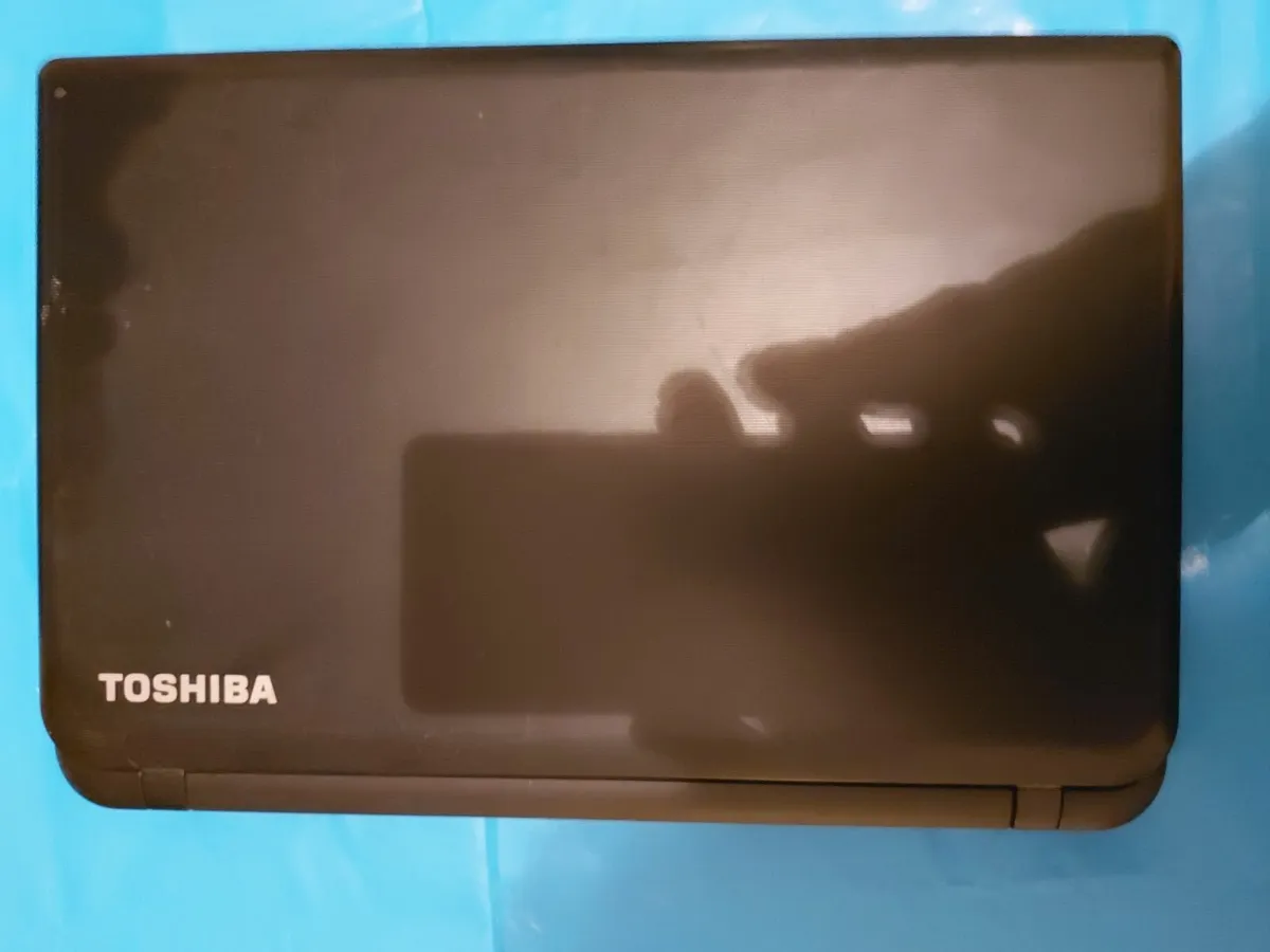 Toshiba Satellite Laptop C50-B-14D, 4GB RAM, 500GB - Image 2