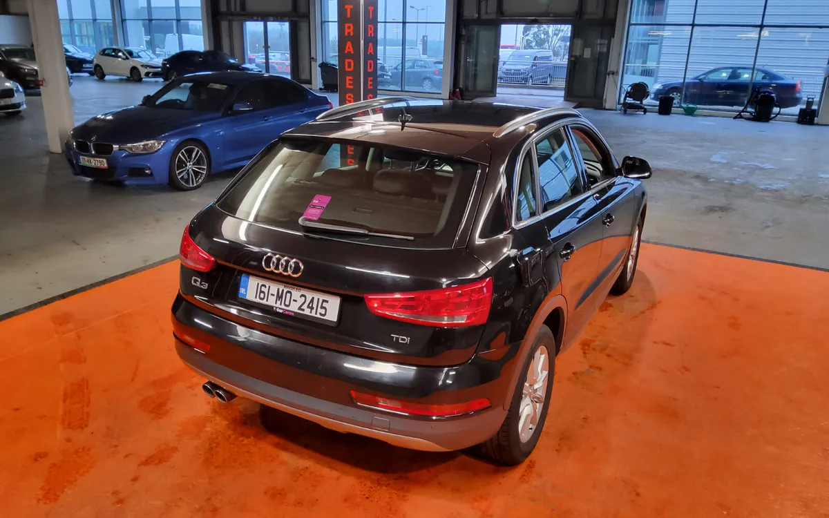 Audi Q3 2016 - Image 4