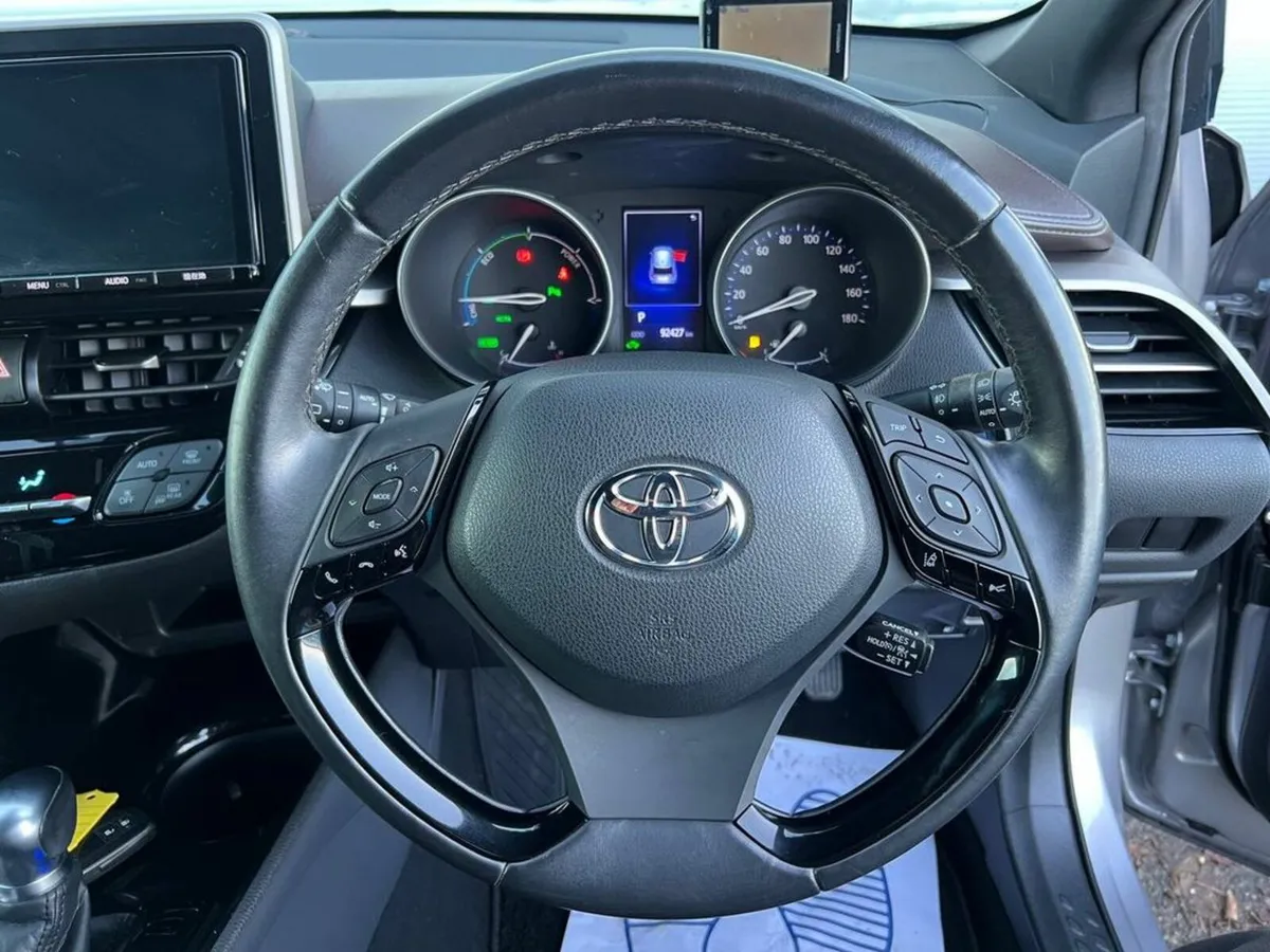 Toyota C-HR MODELLISTA 1.8 HYBRID // 18" DIAMOND C - Image 2
