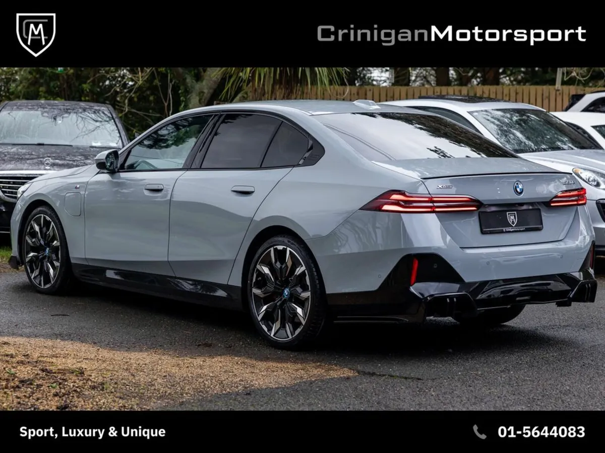 BMW 5-Series 550e xDrive M Sport Pro - Image 2