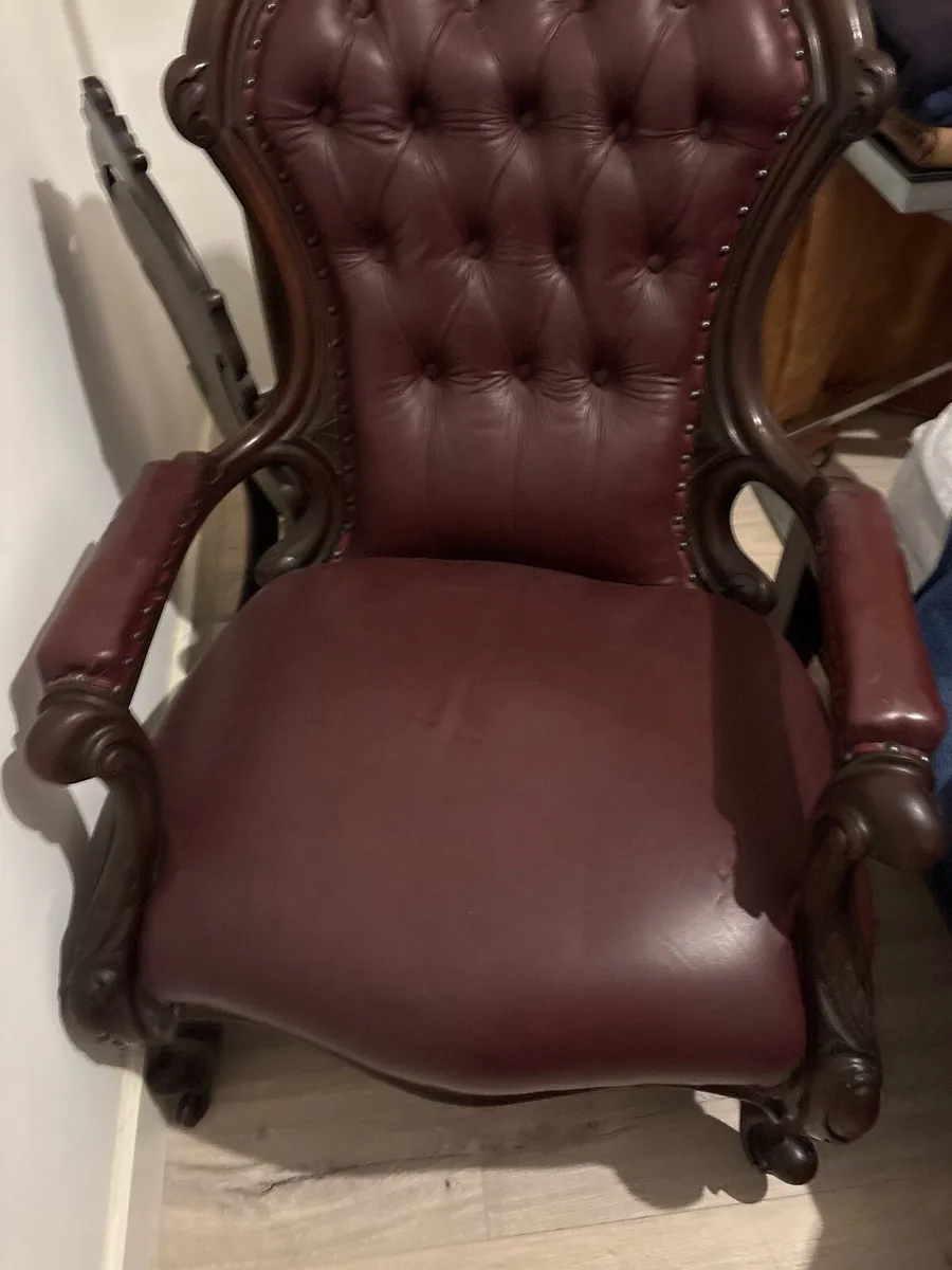 Very old grandfather  chair perfect - Image 1