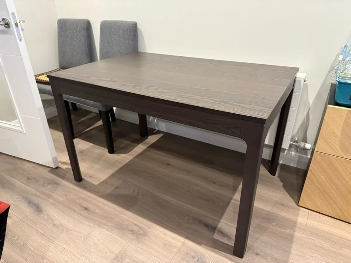 dinning table - Image 1