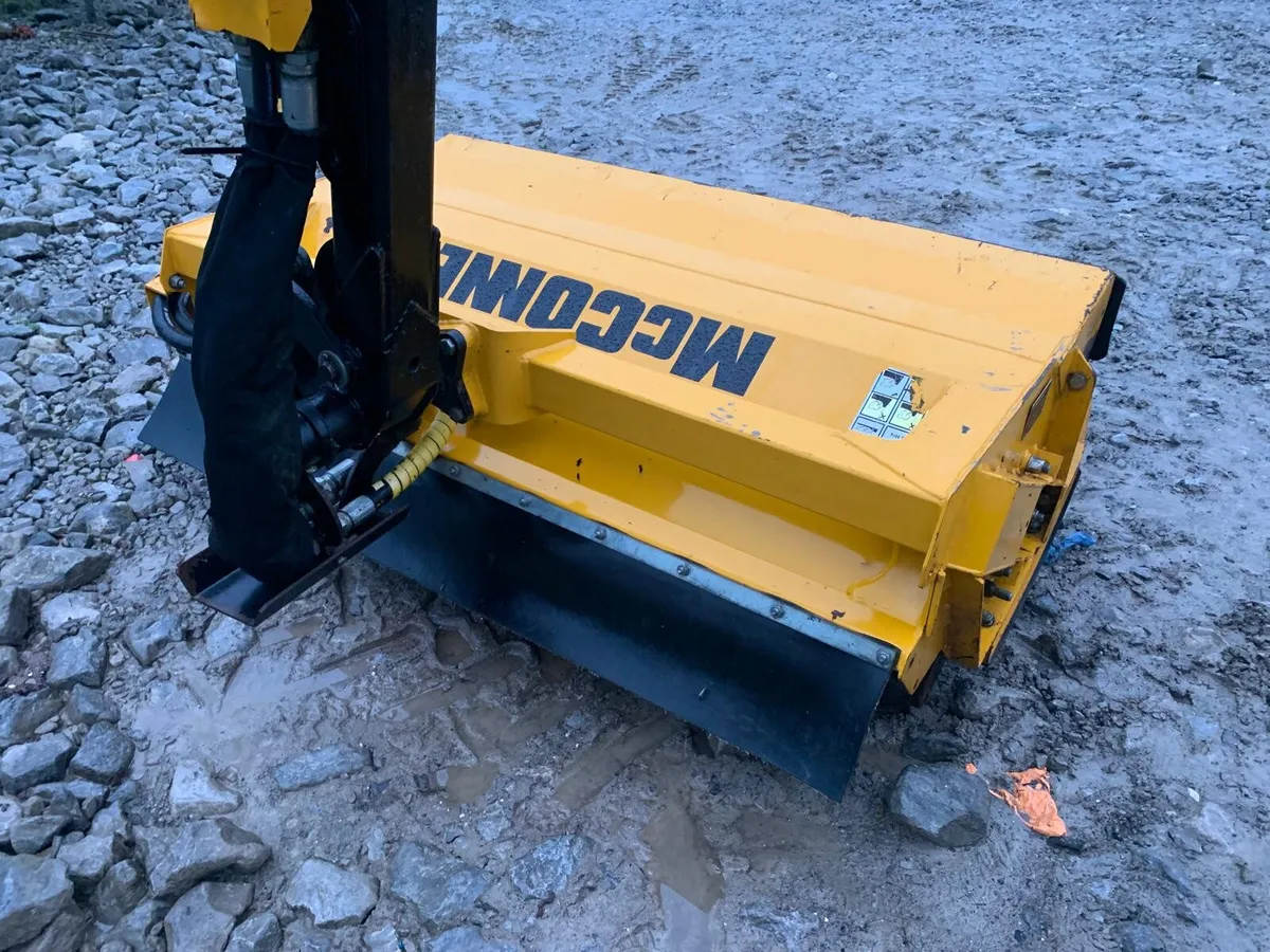 MCCONNEL PA6570T REV, 2200 HOURS - Image 4