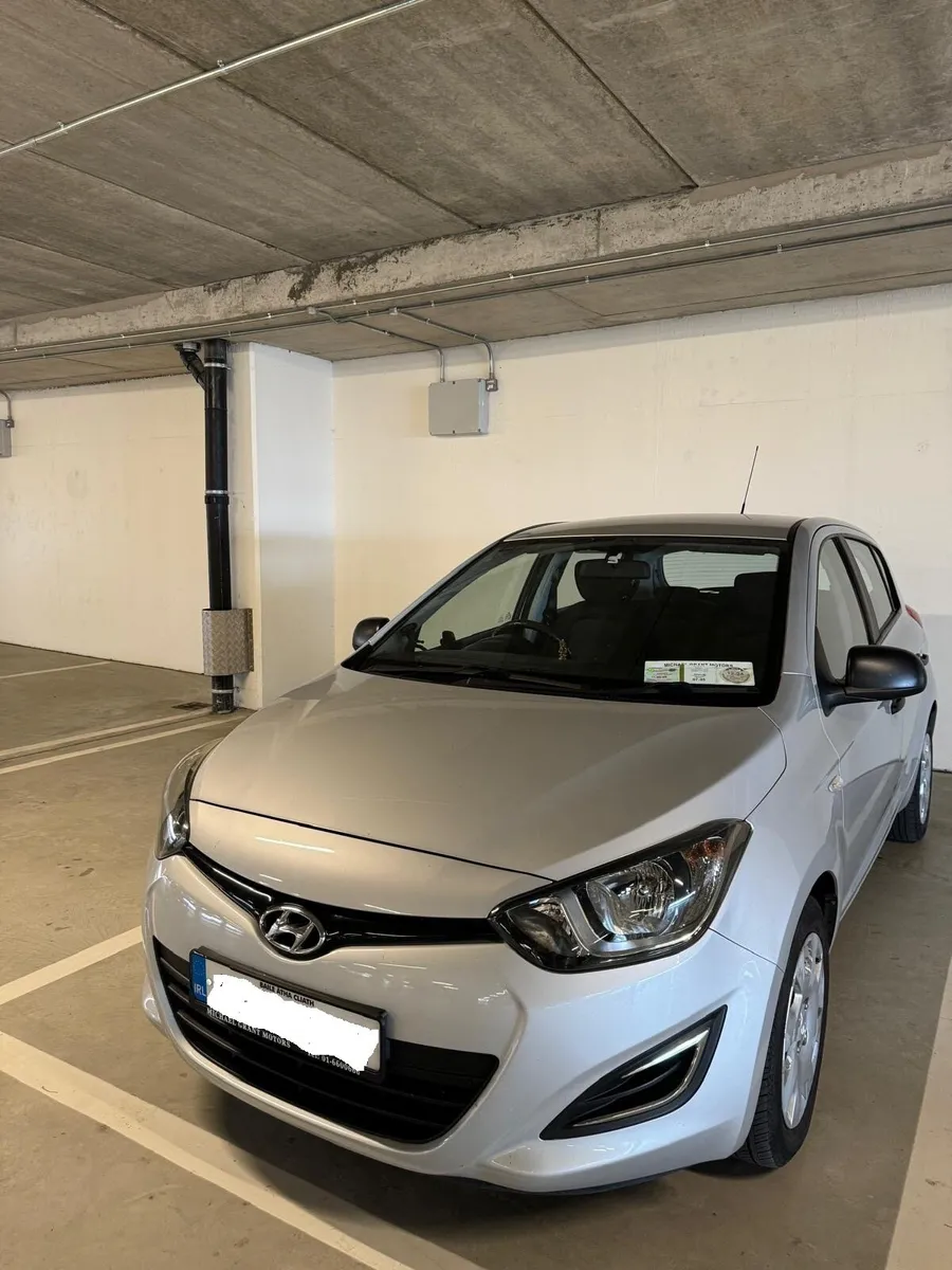 2013 Hyundai i20 1.2 Classic - Stylish (Silver) - Image 1
