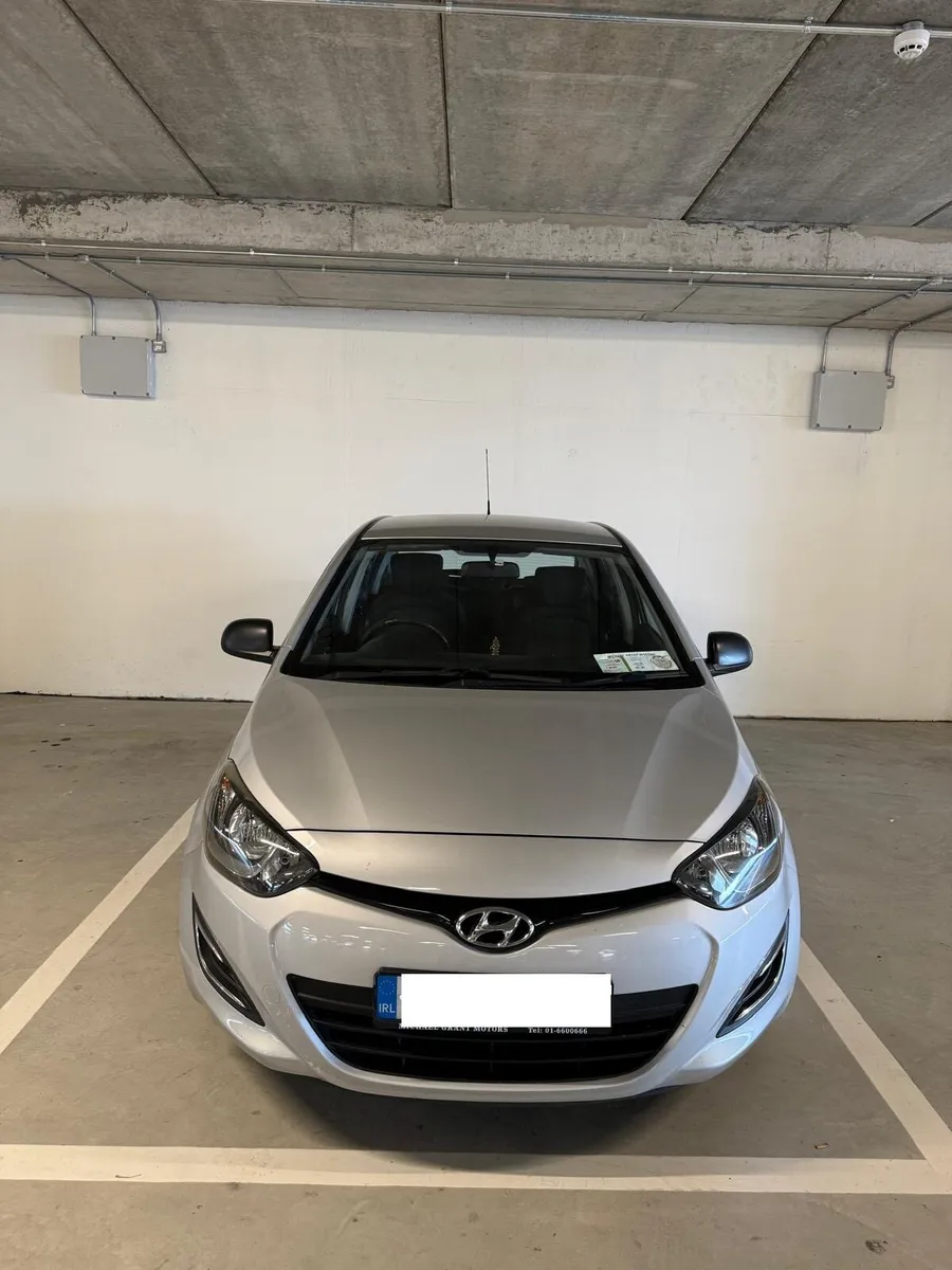 2013 Hyundai i20 1.2 Classic - Stylish (Silver) - Image 2