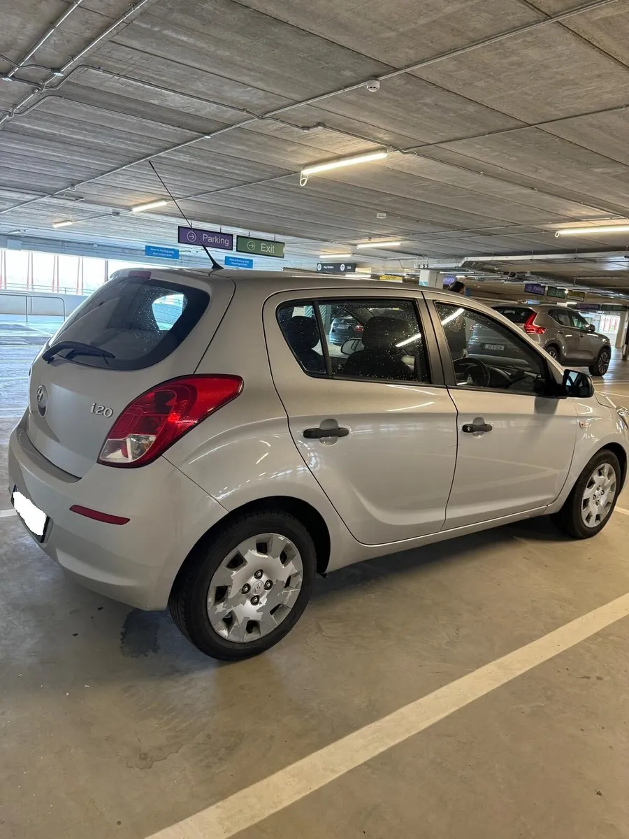2013 Hyundai i20 1.2 Classic - Stylish (Silver) - Image 3