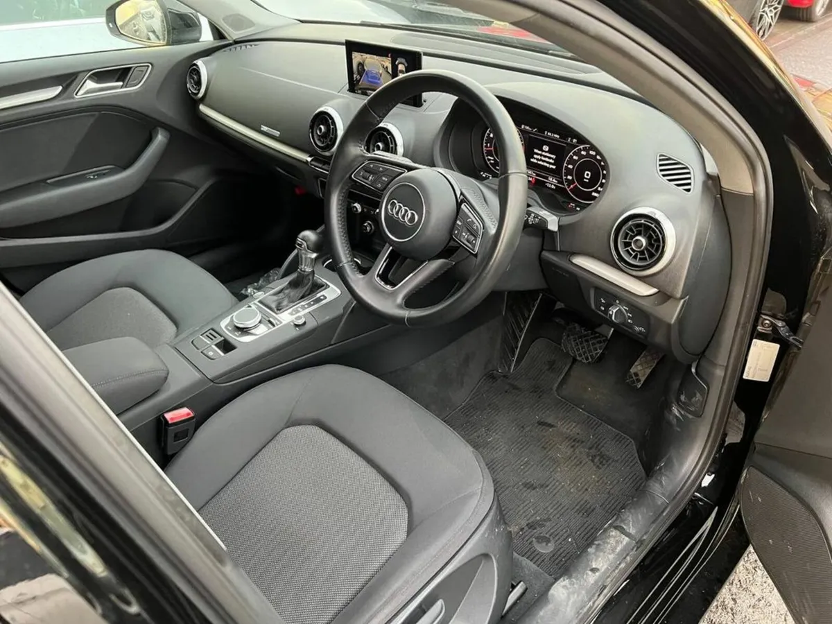 Audi A3 S-LINE PACK 1.4 TFSI AUTO // FULL SERVICE - Image 2
