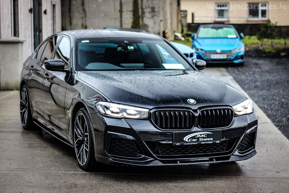 2021 BMW 530e M-SPORT PLUG IN HYBRID - Image 4