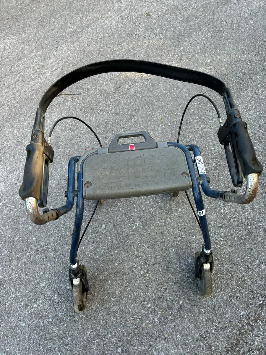 Zimmer frame Rollator - Image 3
