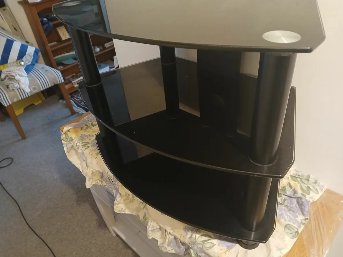 T v stand new .....(3)...deck delivered - Image 1