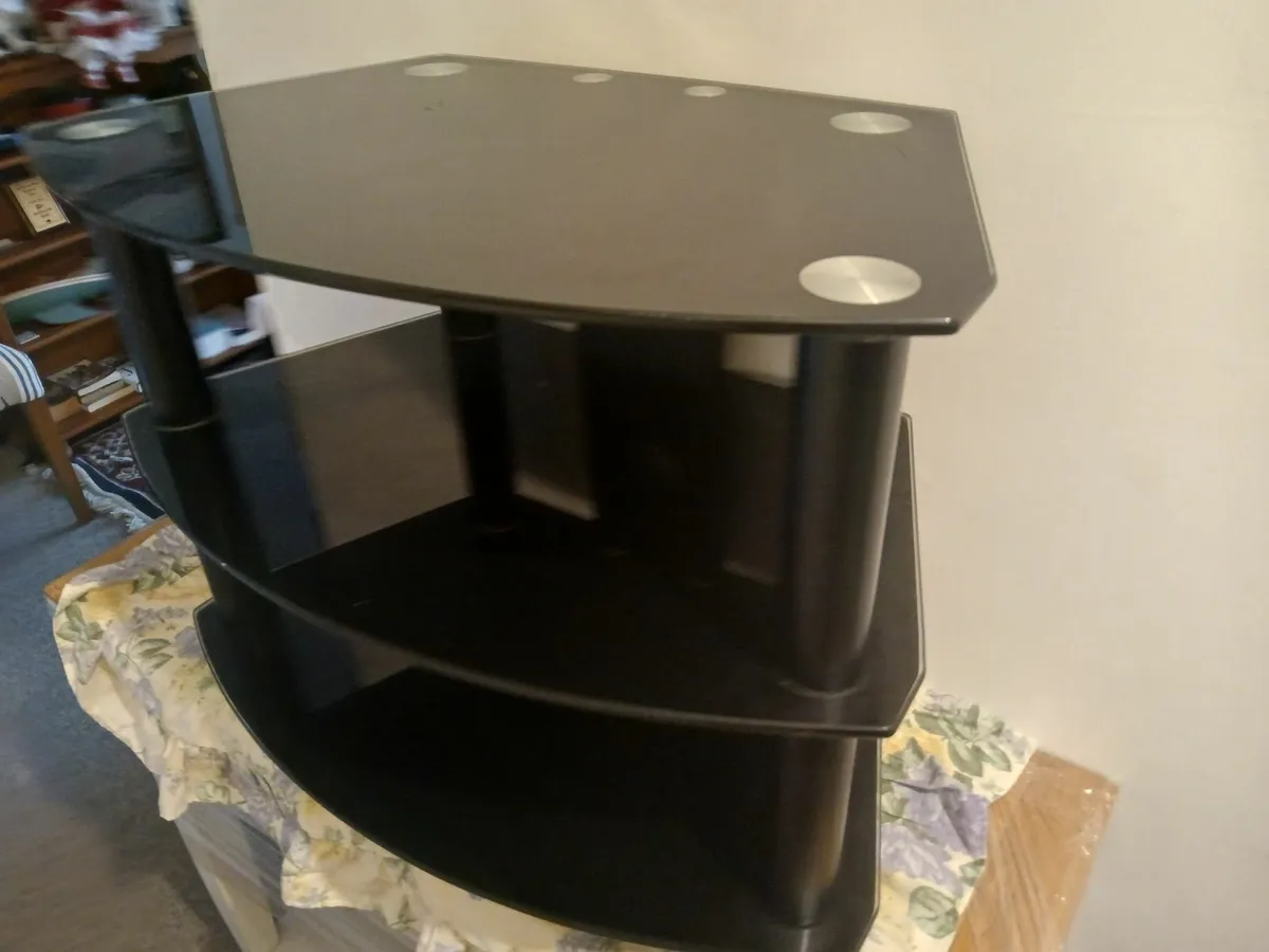 T v stand new .....(3)...deck delivered - Image 4