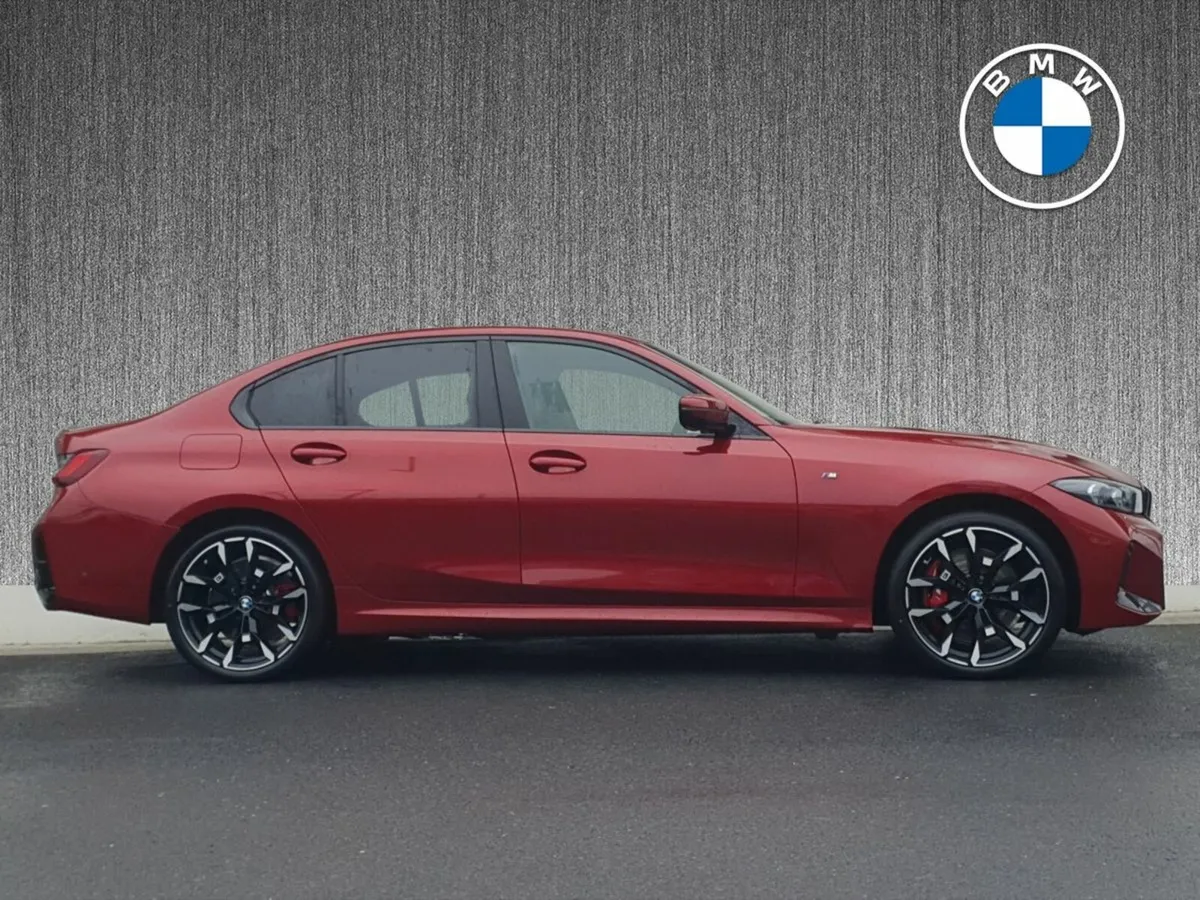 BMW 3-Series 330e M Sport Saloon - Image 3