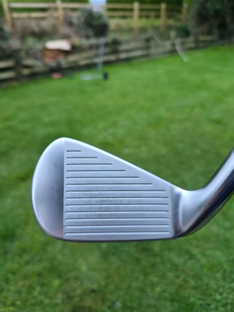 MINT SRIXON ZX5/ZX7 COMBO IRONS 4-PW STIFF - Image 4