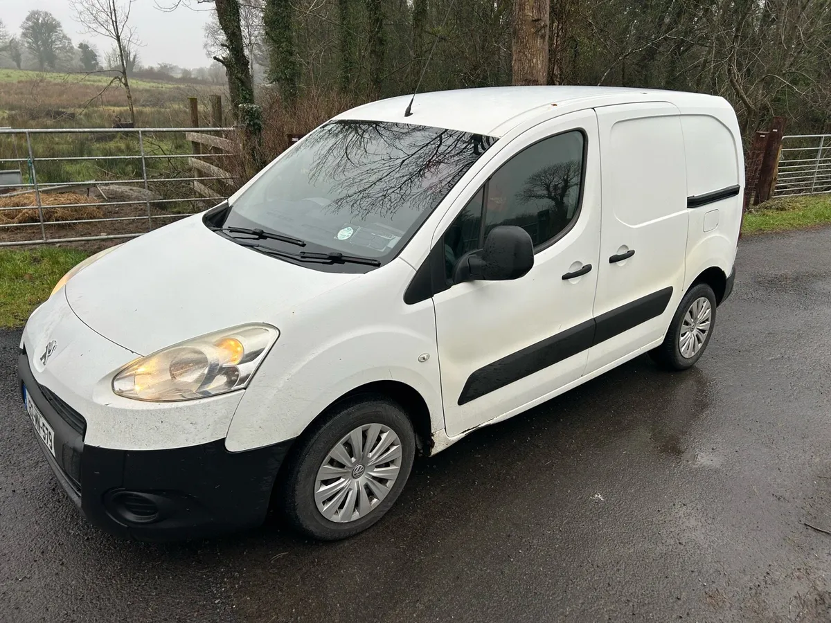 2013 (132) Peugeot Partner 1.6 Diesel 3 Seats - Image 2