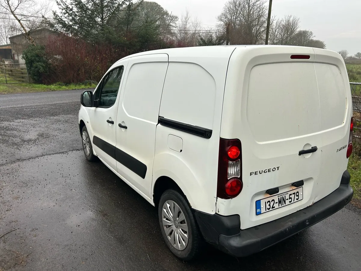 2013 (132) Peugeot Partner 1.6 Diesel 3 Seats - Image 4