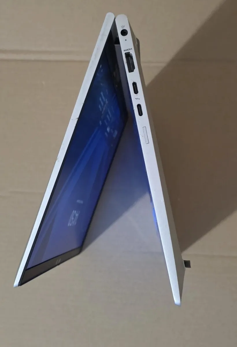 HP Elitebook 830 G8 - Image 4