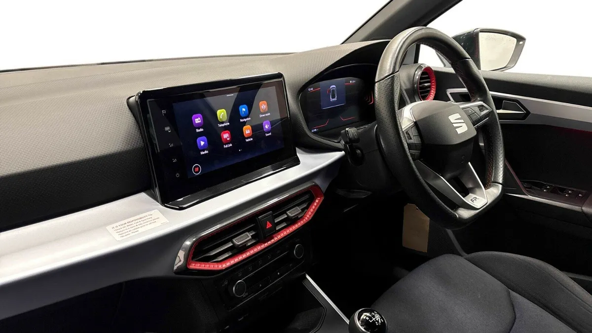 SEAT Arona Hatchback FR - Image 4