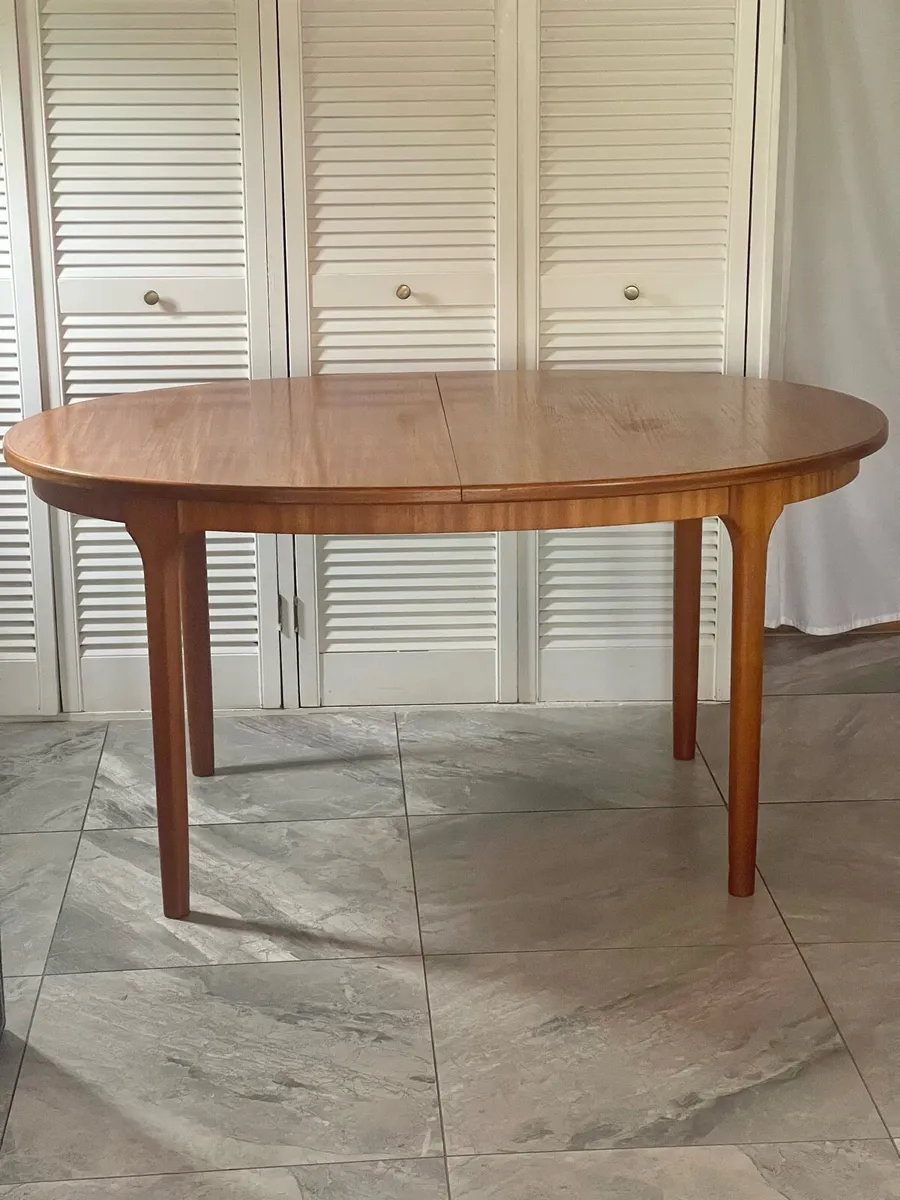 Mid century dining - Image 4