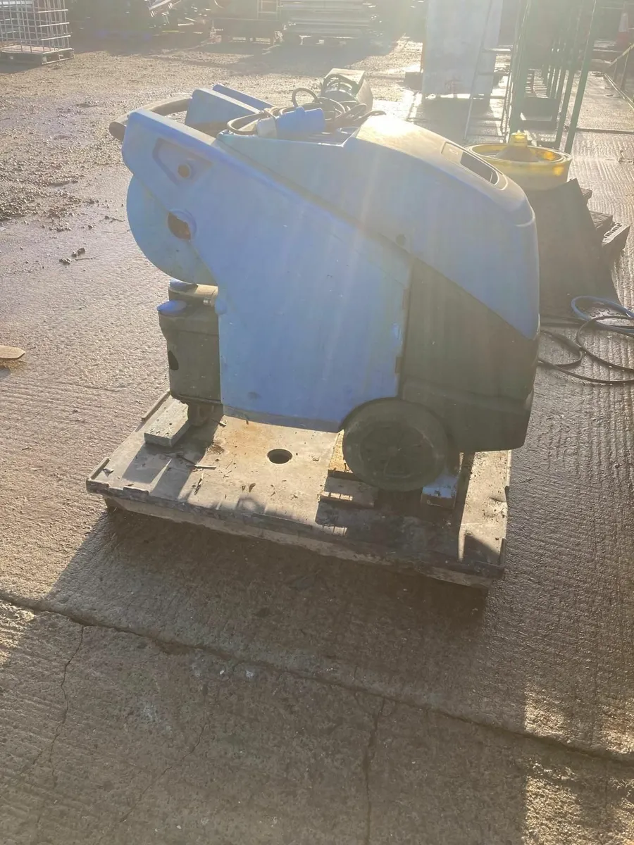 Nilfisk 5 Hot Power Washer - Image 2