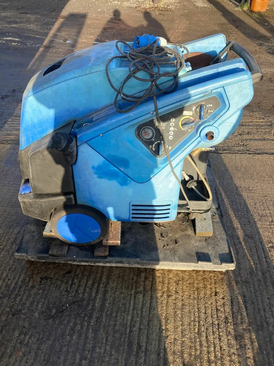 Nilfisk 5 Hot Power Washer - Image 4