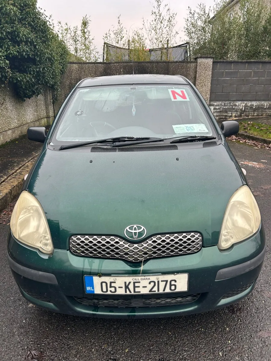 Toyota Yaris 2005 - Image 1