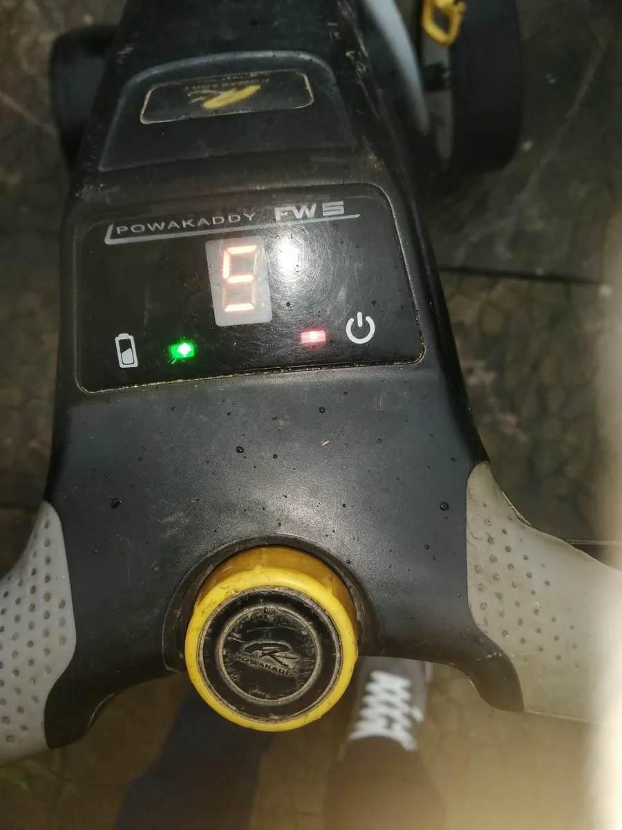 Powakaddy electric golf trolley fw5 - Image 3
