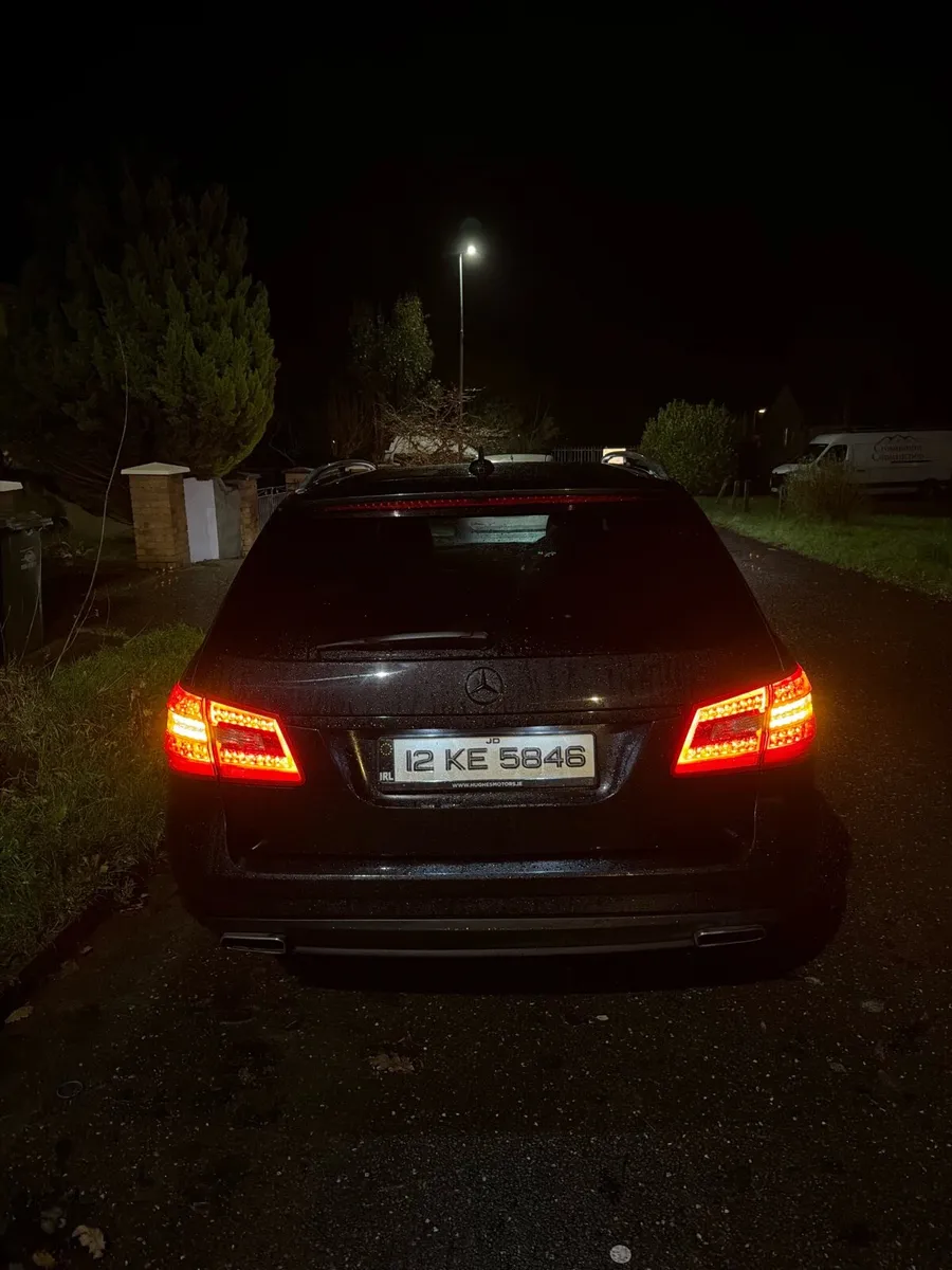 Mercedes E class 250 AMG Line - Image 4