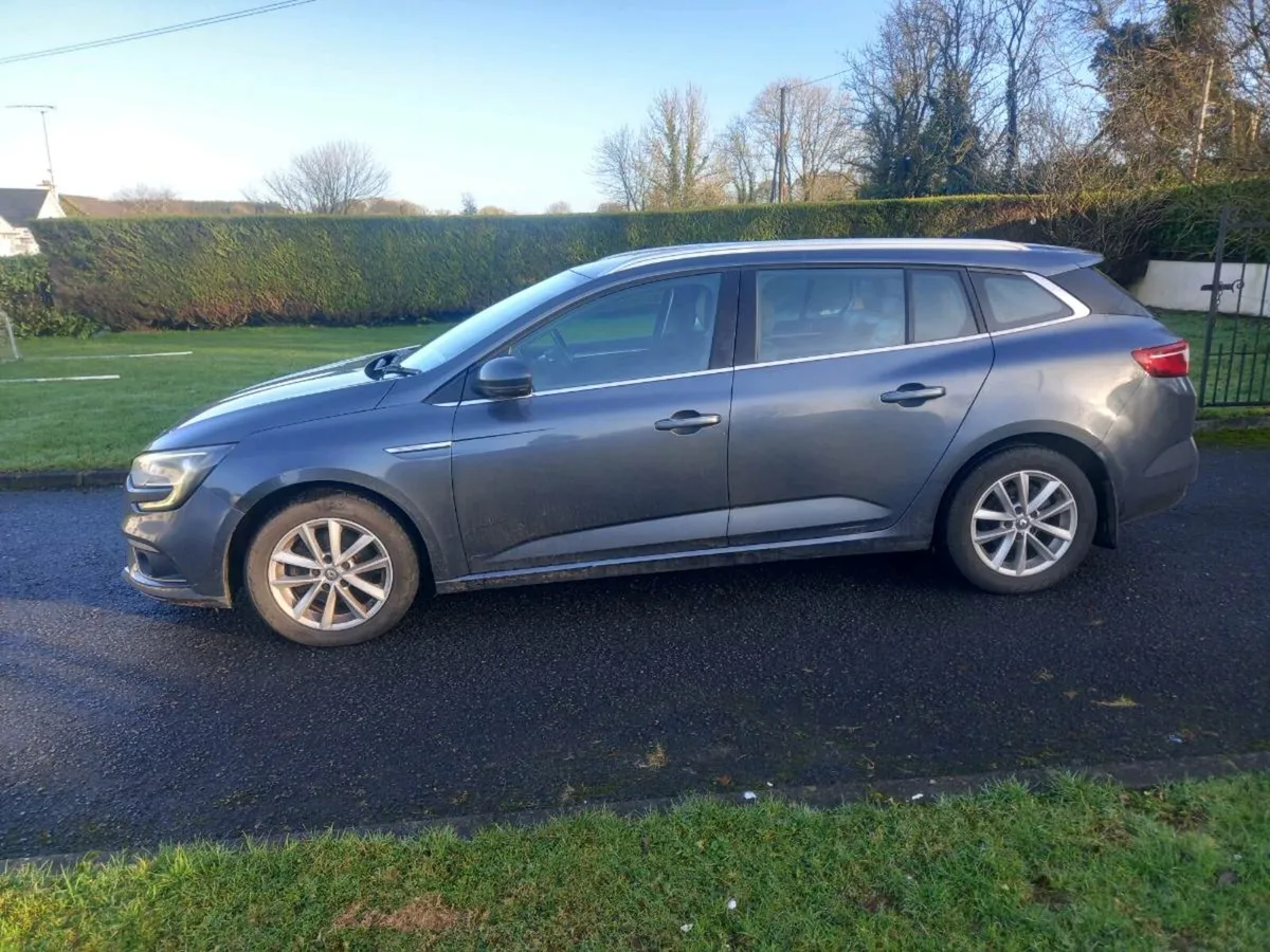 2017 renault  megane - Image 1