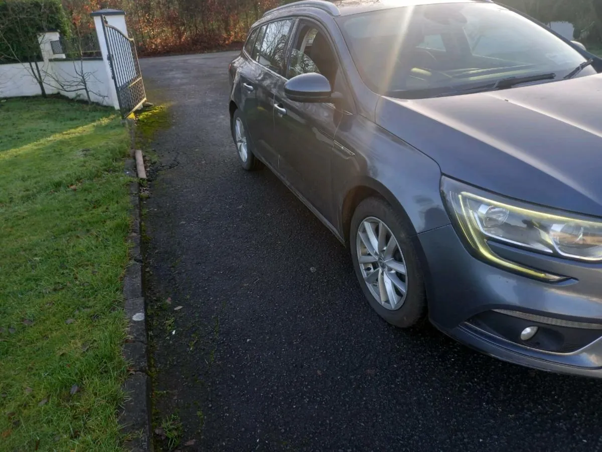 2017 renault  megane - Image 3