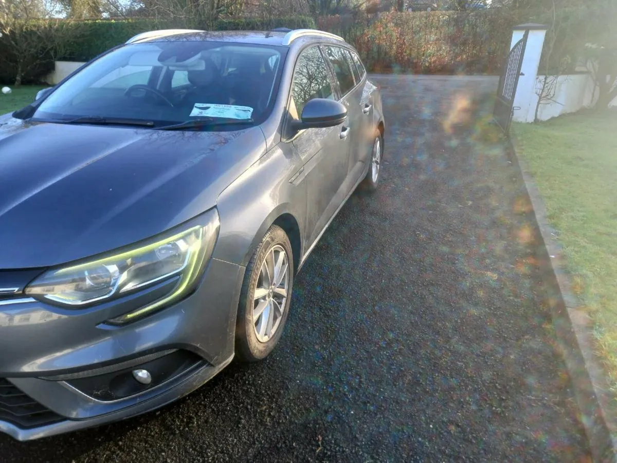 2017 renault  megane - Image 4