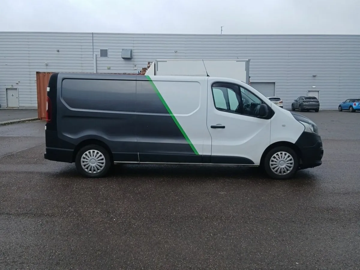 Nissan NV300 NV300 LWB 120 XE 4DR - Image 2