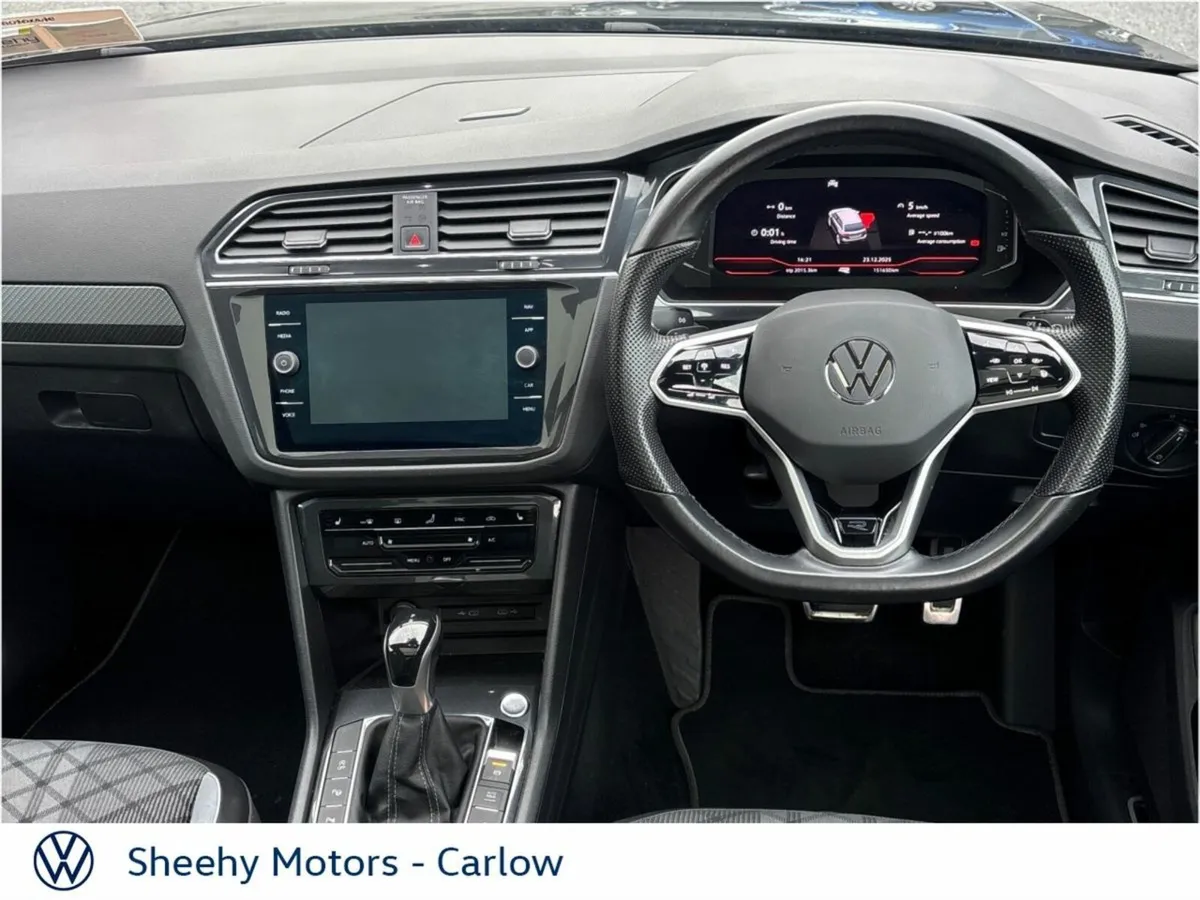 Volkswagen Tiguan 2.0TDI R-Line DSG 5DR - Image 2
