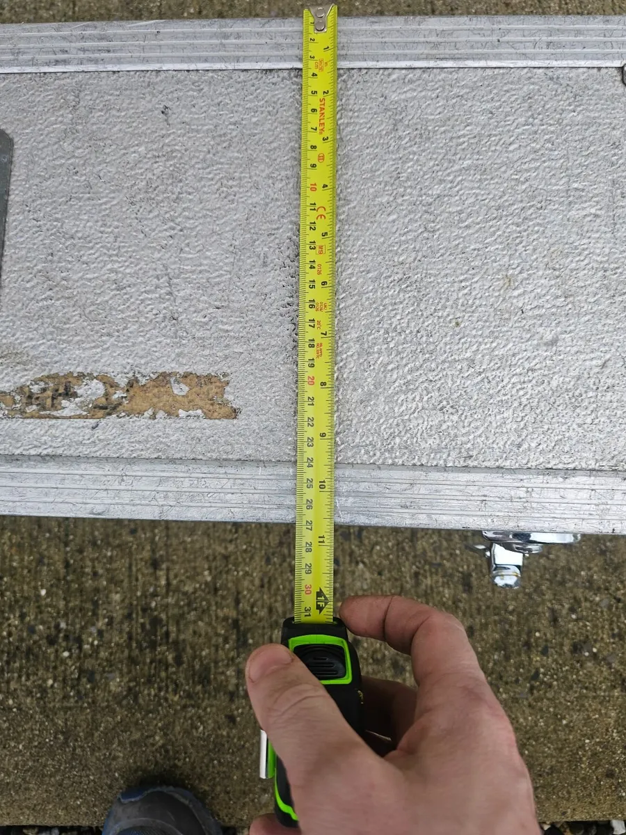 Flight case €150 - Image 2