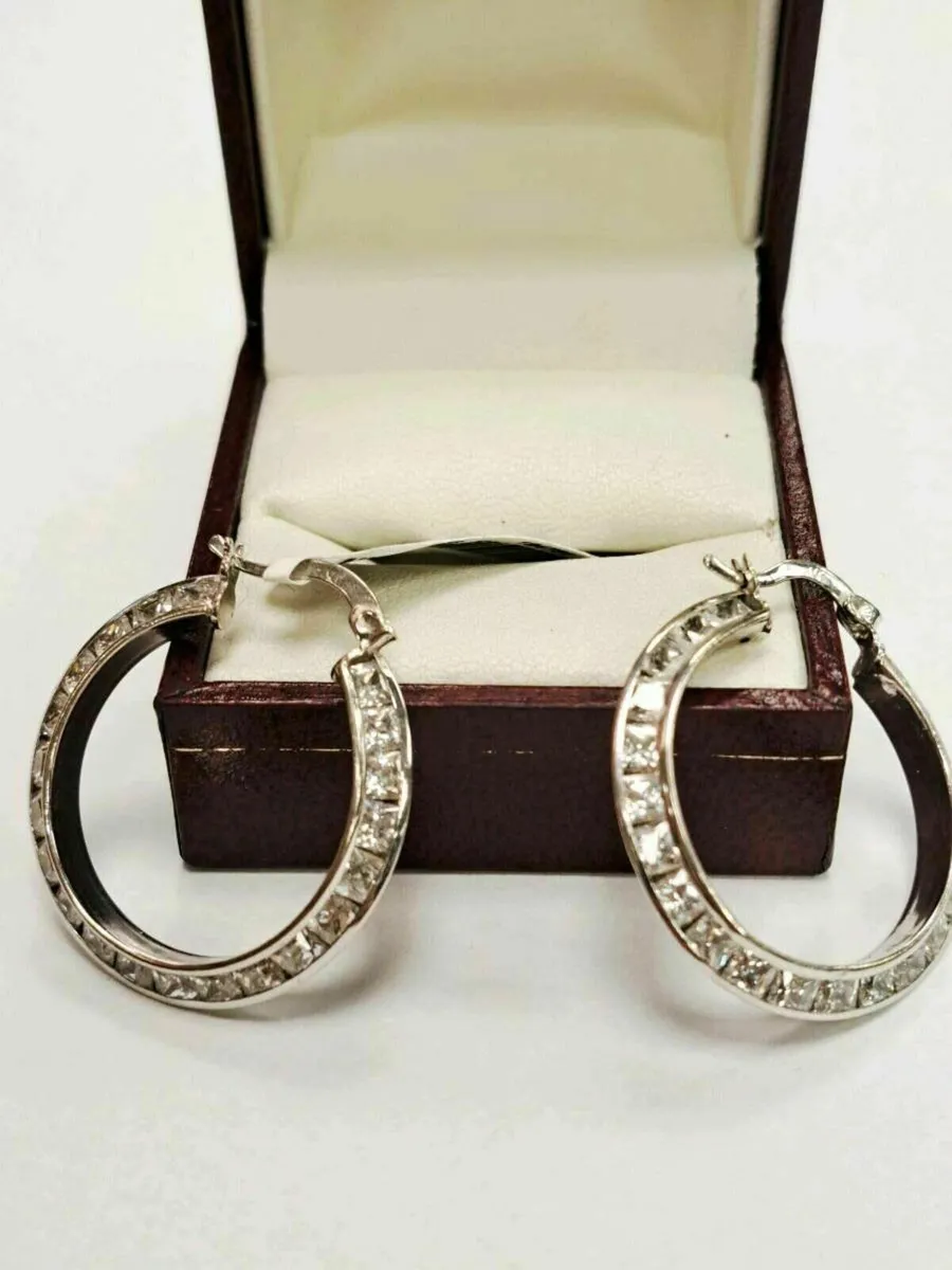 9K White Gold Earrings 9CT - Image 1