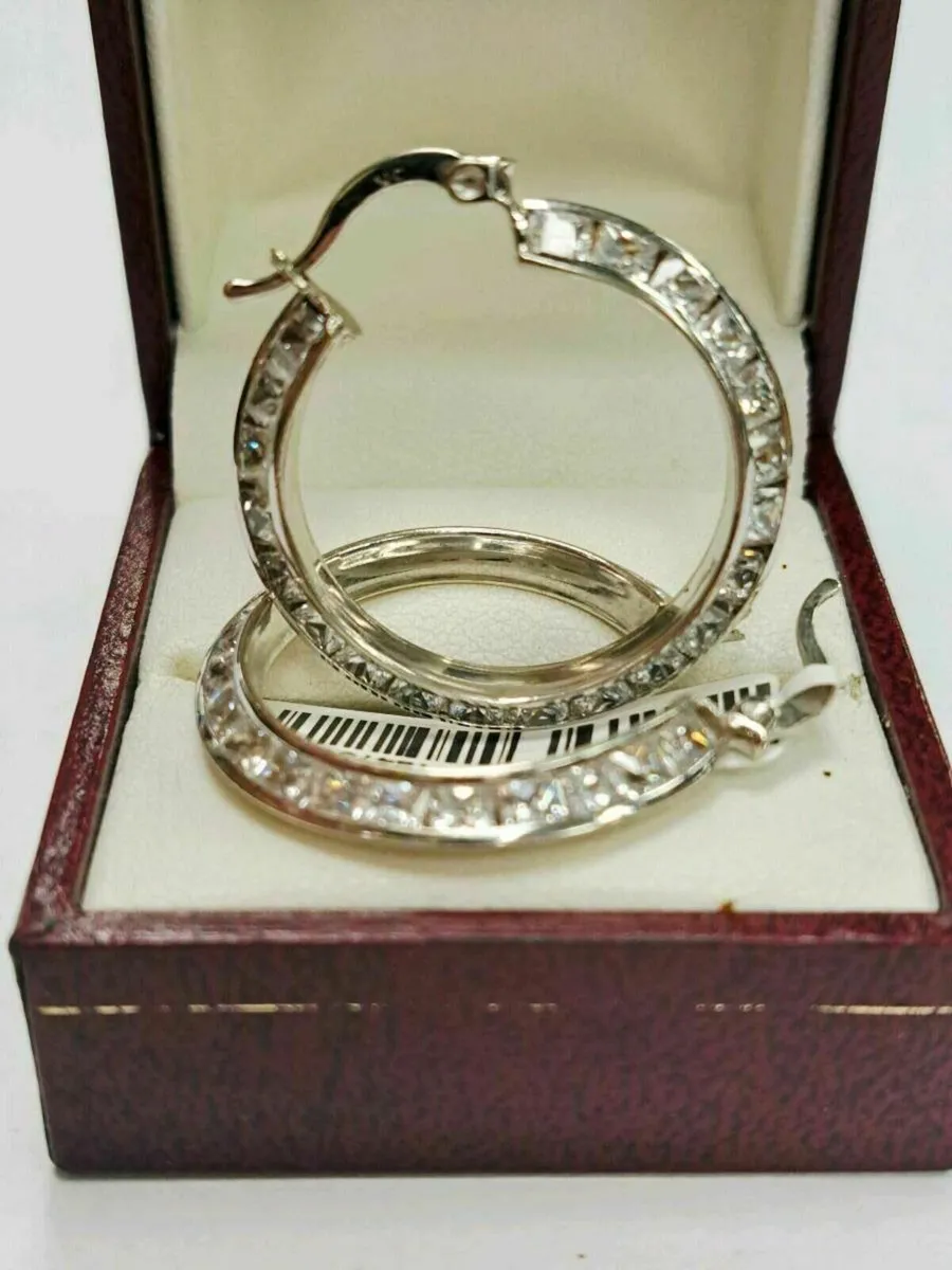 9K White Gold Earrings 9CT - Image 3