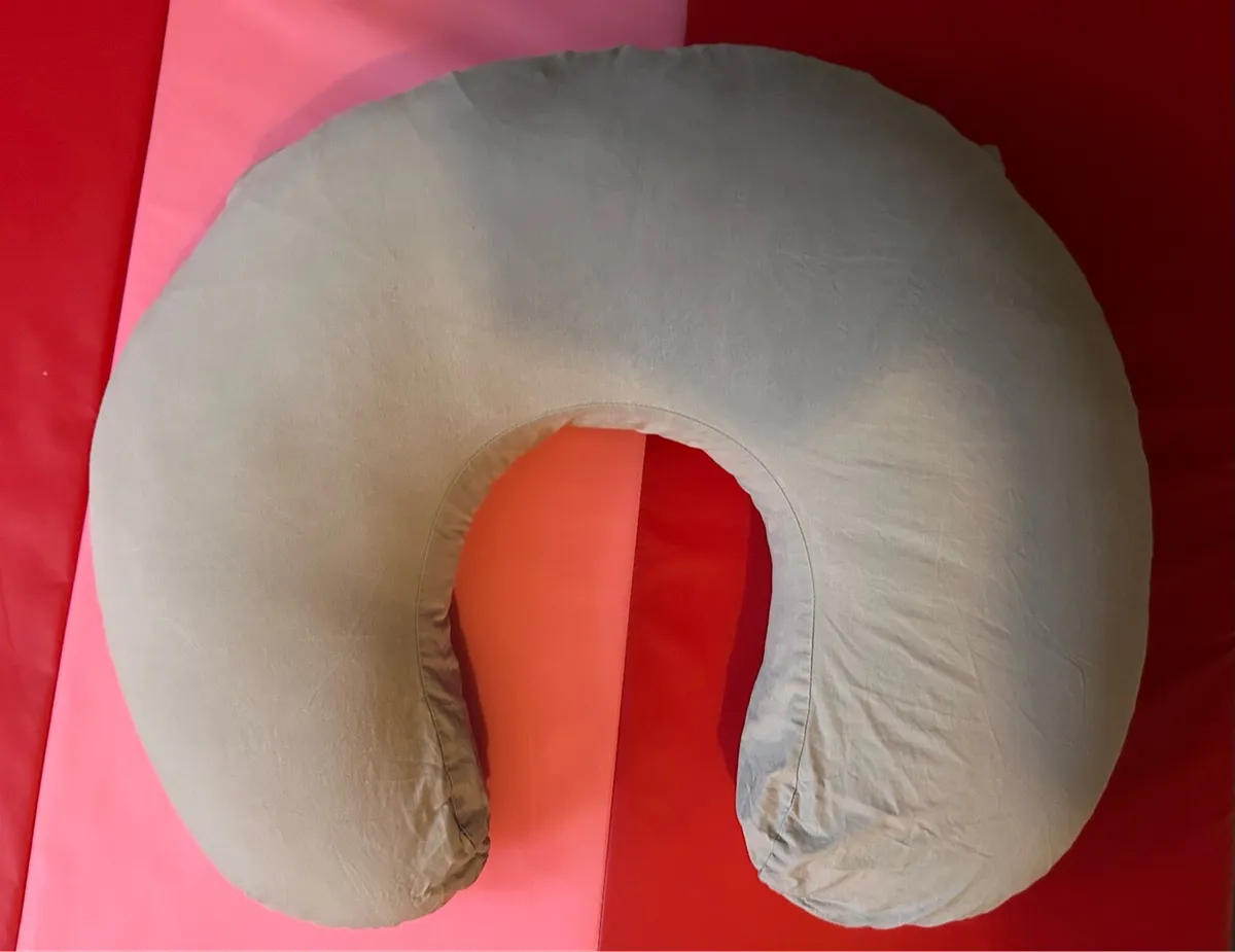 Ikea nursing pillow - Image 1