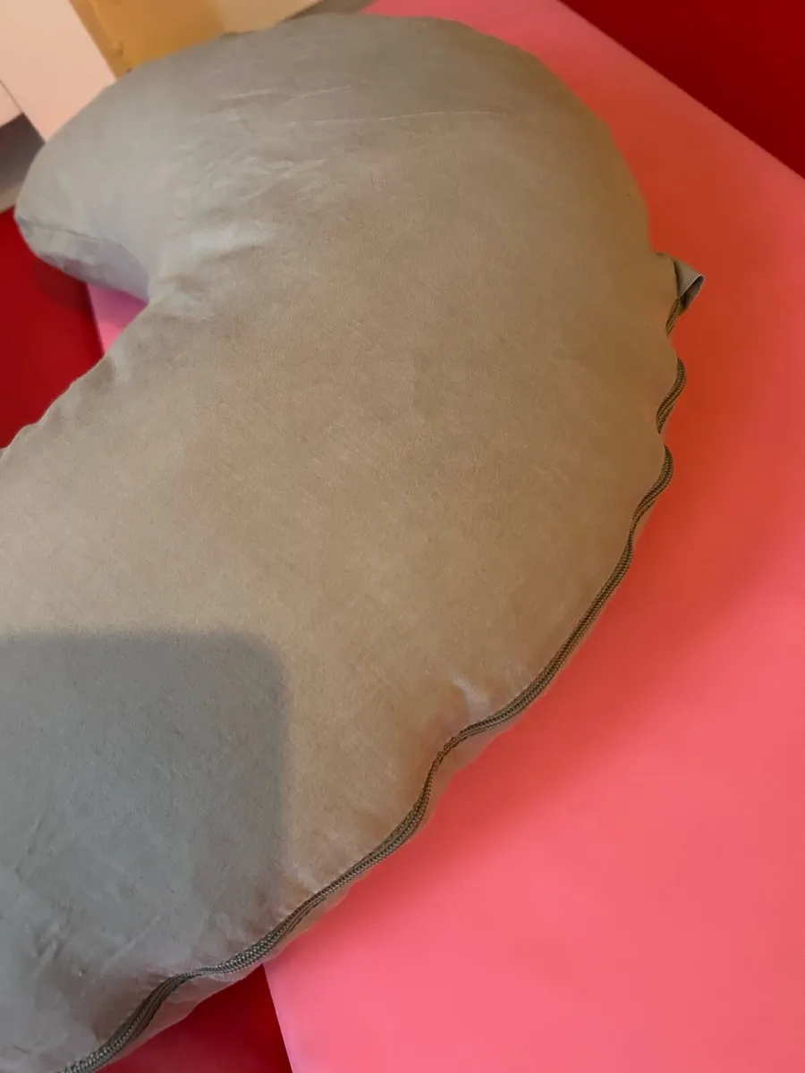 Ikea nursing pillow - Image 3