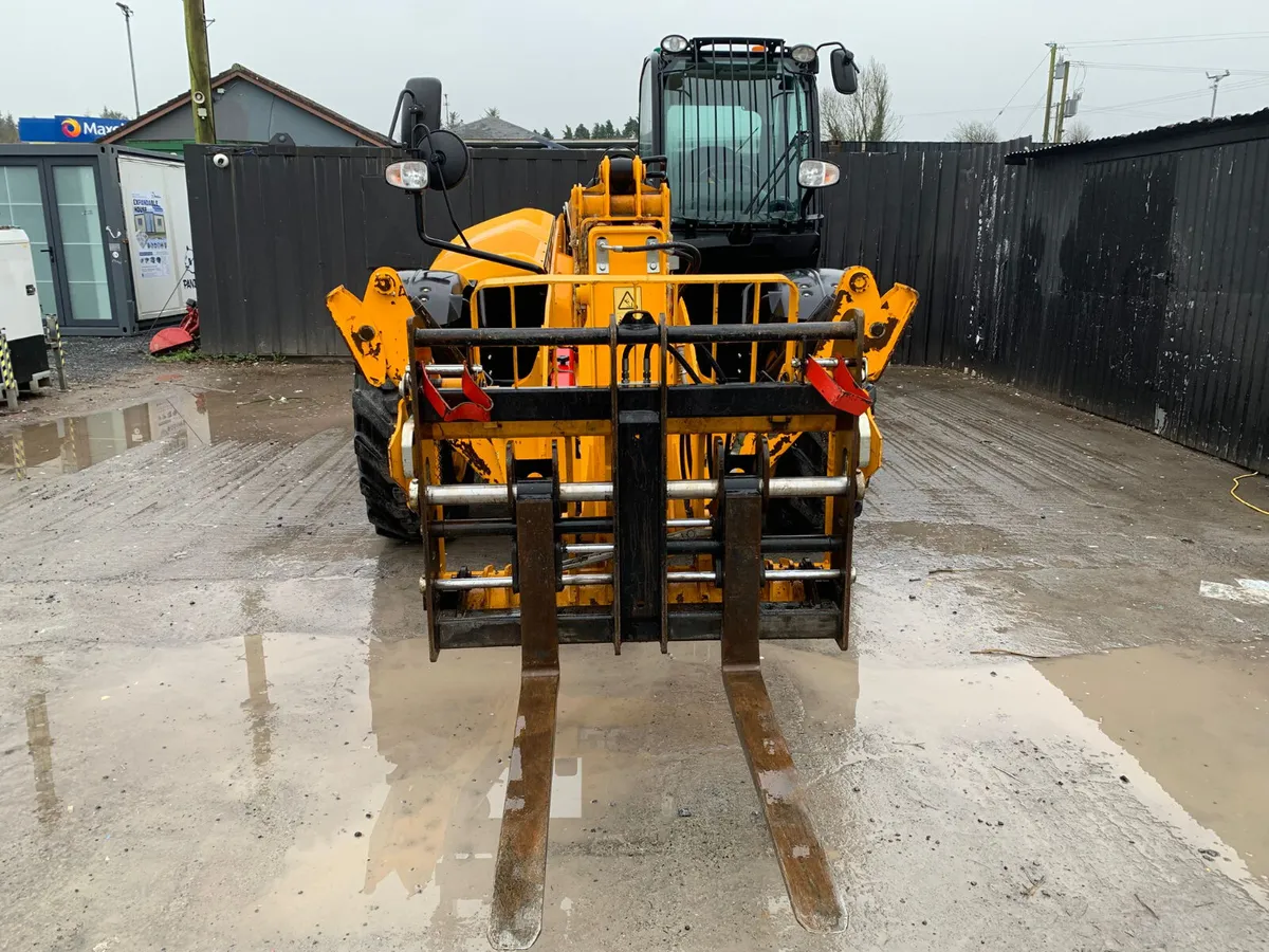 2021 JCB 540 140 TELEPORTER - Image 3