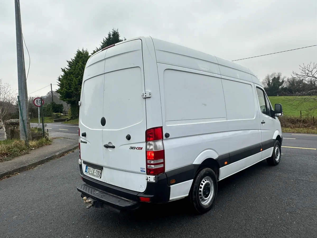 13 Mercedes sprinter - Image 3